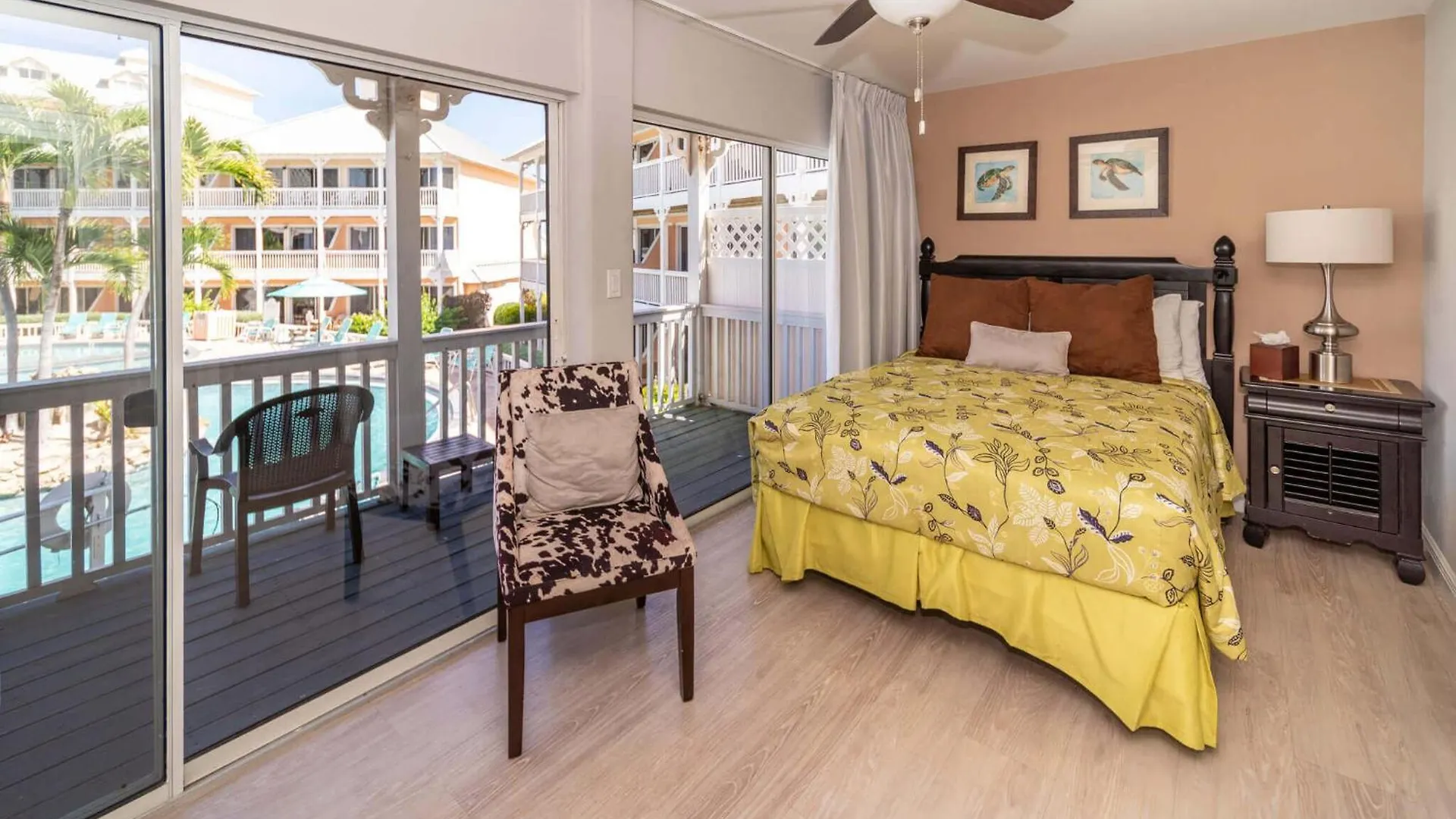 Morritt'S Resort Sand Bluff Hotel